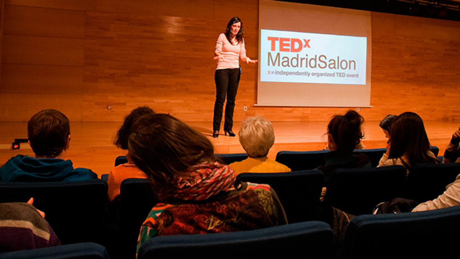 TEDxMadridSalon: ¿Tiene sentido buscar la felicidad de los hijos?