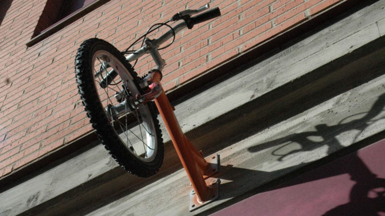 Urban TV en bicicleta por las calles de Madrid