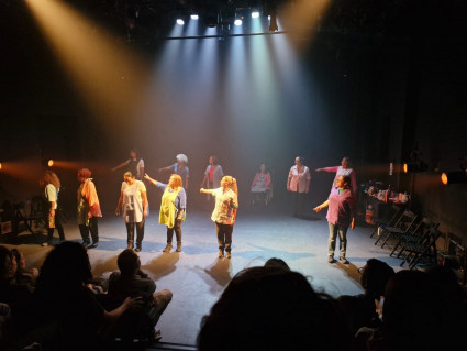 Teatro Se fue el país y quedamos nosotras Teatro Se fue el país y quedamos nosotras