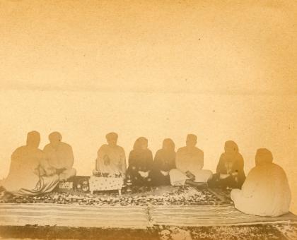 Poéticas del encuentro, Majlis Al’ Akhawat